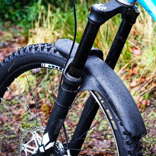 Mucky Nutz Mug Guard Fender: Short Black